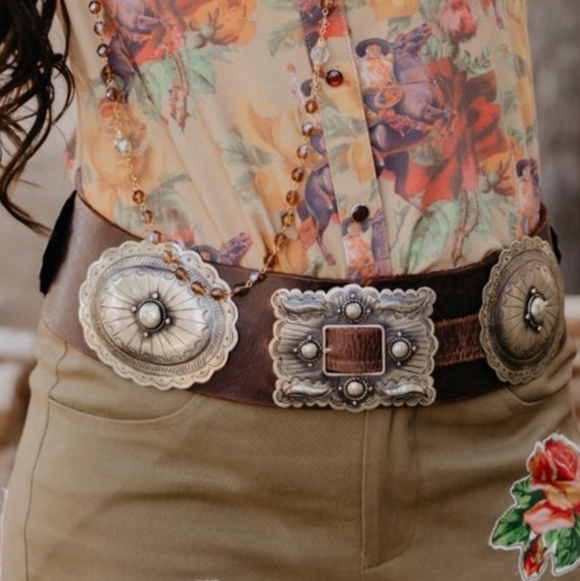 NWT Rodeo Quincy Marvel Western Brown Leather Belt Silver Conchos Large 41 - Picture 6 of 6